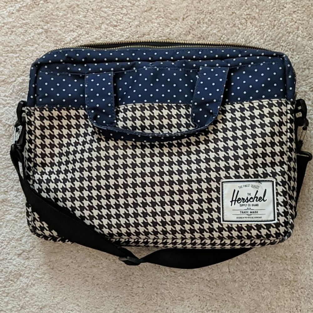 Herschel laptop/shoulder bag